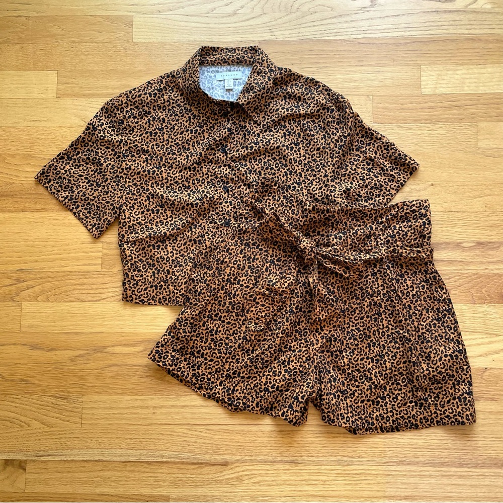 Topshop Leopard Top and Shorts Set / Small